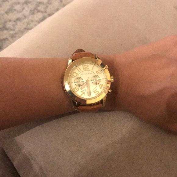 Michael Kors watch - Picture 3 of 9